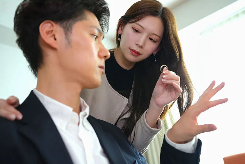 Cô vợ đi đi giã ngoại, gã chồng ở nhà bị nhỏ em cô vợ gạ chịch không trượt phát nào